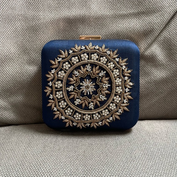 Embellished Clutch Handbag with optional chain - Picture 2 of 10